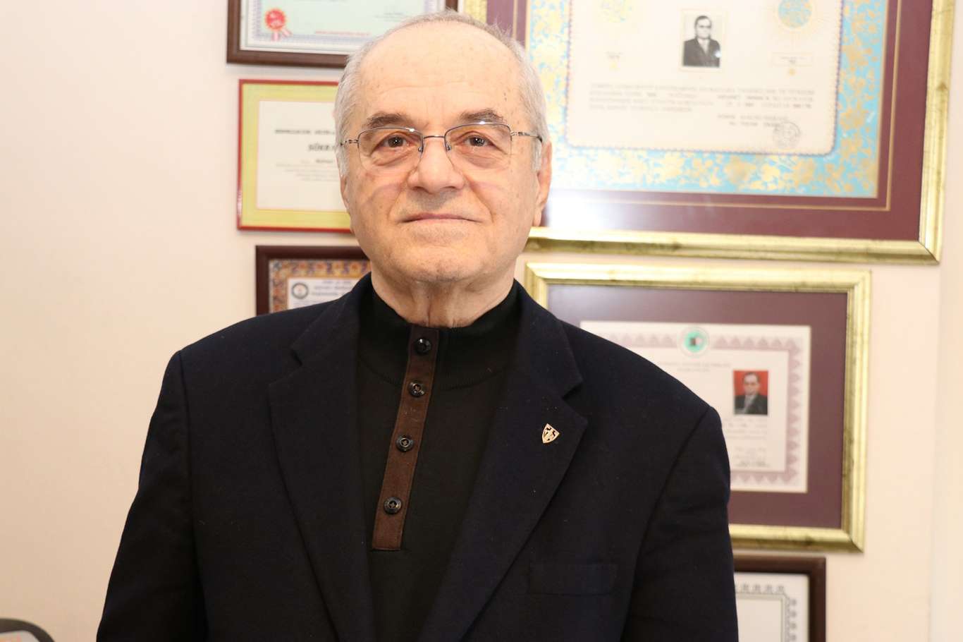 Hukukçu Yaman: "Cumhuriyet ilan belgesinde Türkiye’nin dini İslam’dır" Hukukçu Yaman: "Cumhuriyet ilan belgesinde Türkiye’nin dini İslam’dır"